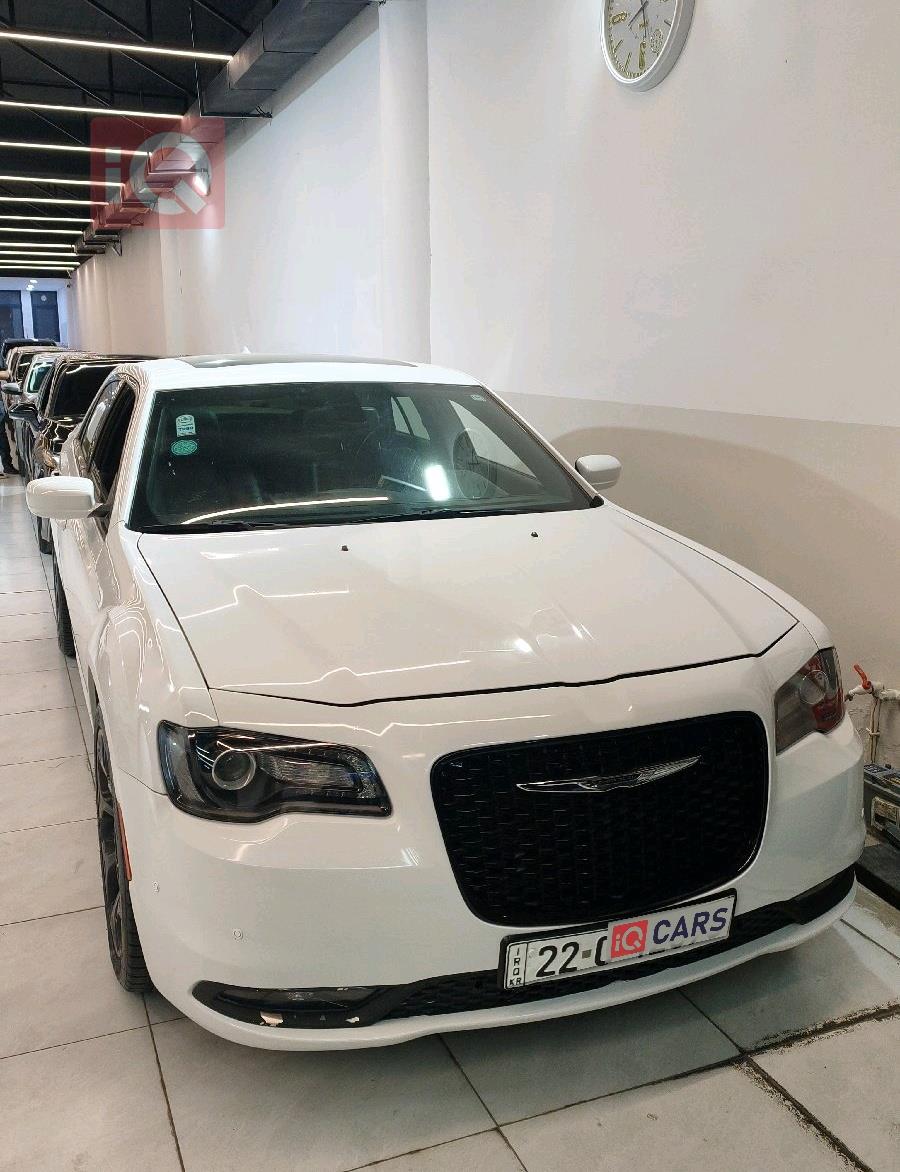 كرايسلر 300